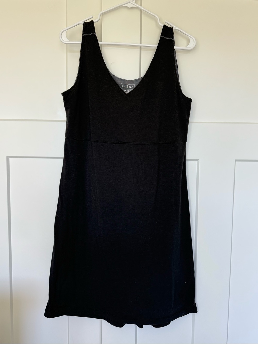 L.L. Bean Black V-Neck Sleeveless Dress